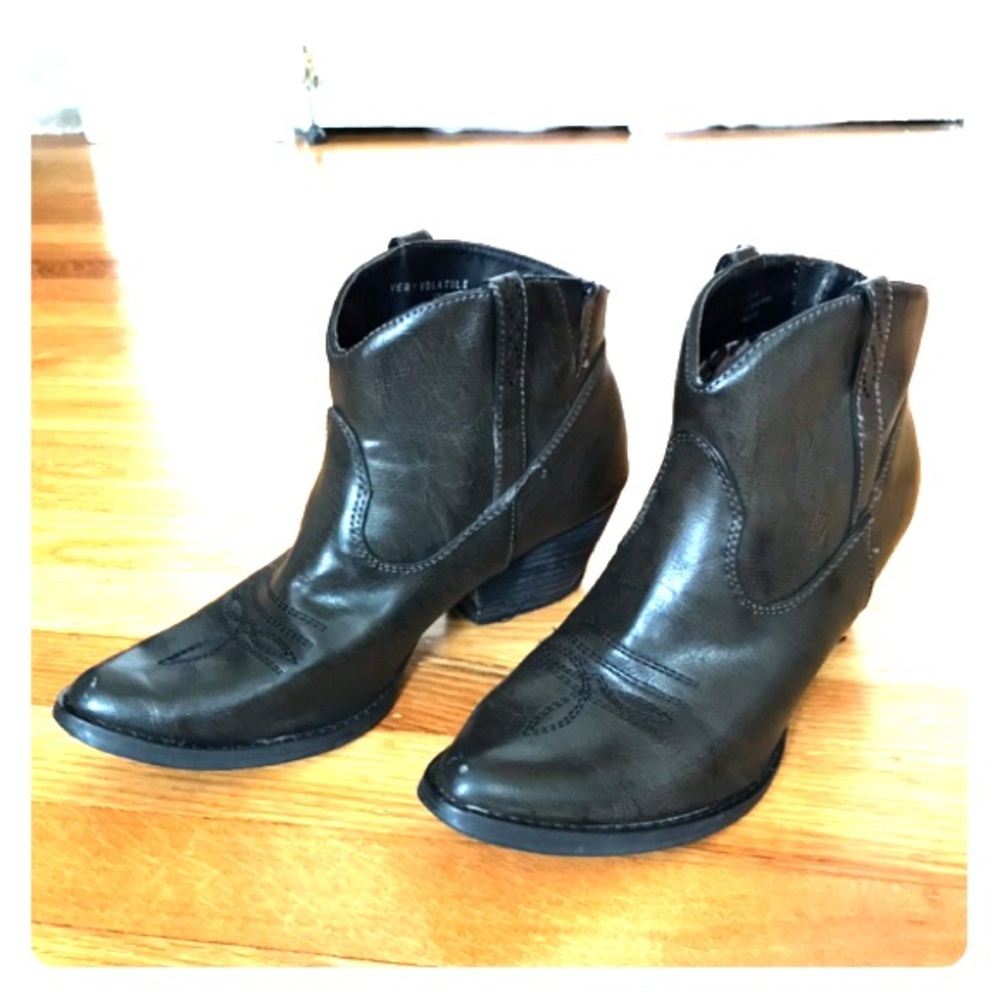 Very Volatile Banjo Cowboy Booties